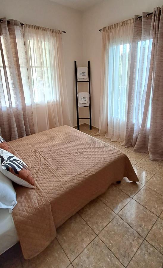 Pension Hara Патитири Экстерьер фото